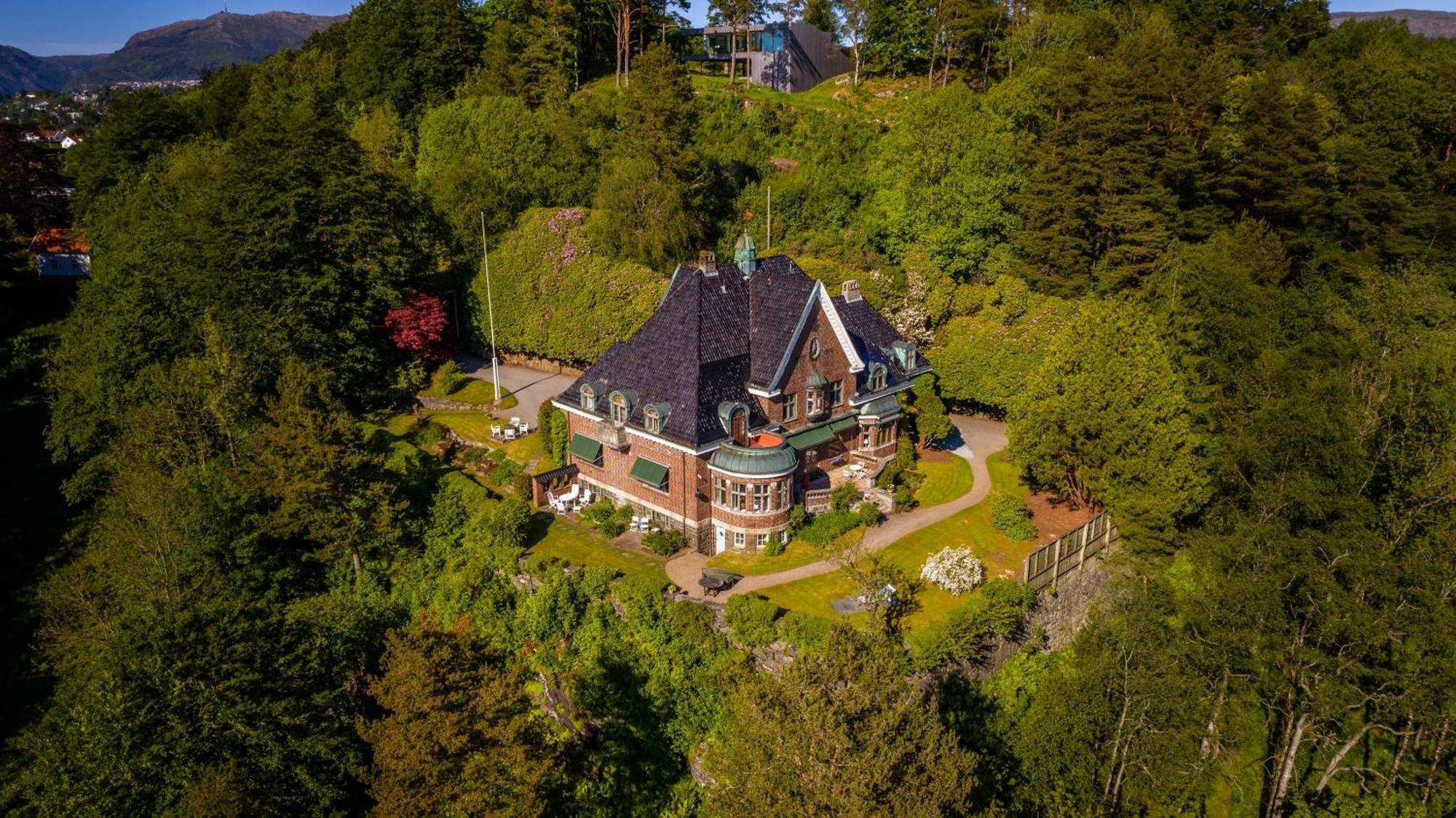 Unique Victorian Villa With Private Coastline Bergen Exterior foto